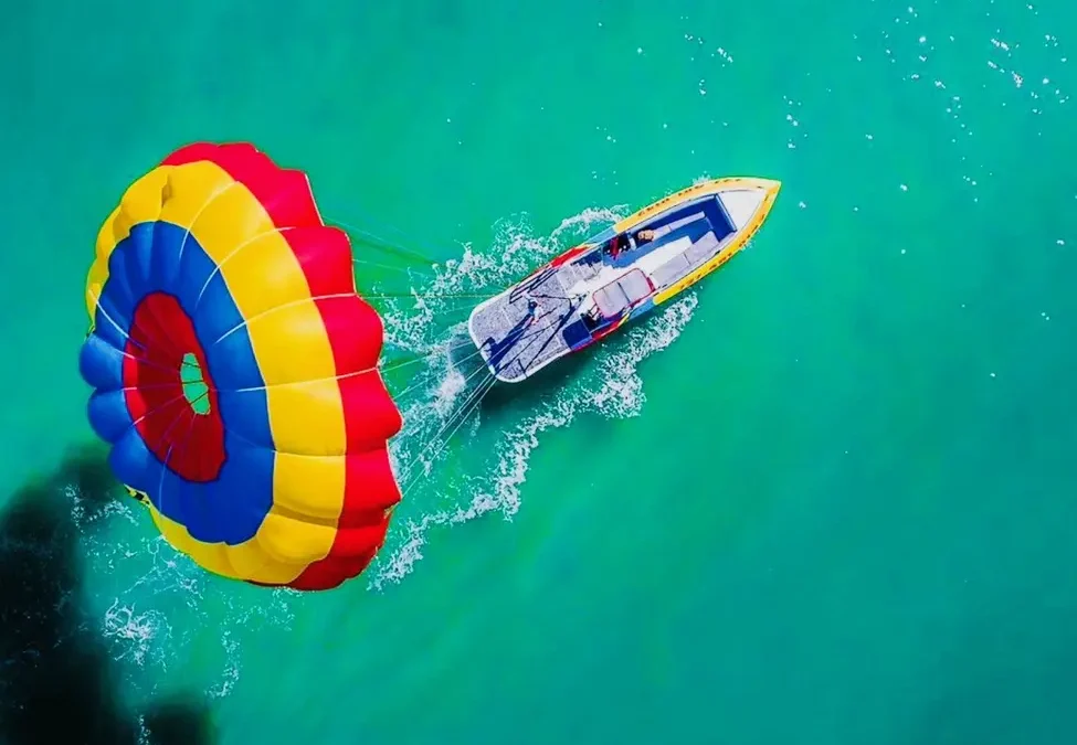 Exploring Clearwater Beach: Why Seaside Vacation Rentals Are the Best Choice for Water Sport Enthusiasts